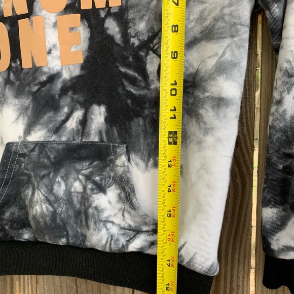 Tie dye hoodie. - Picture 4 of 5